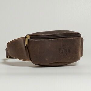 Vintage 90's Algonquin Park 100th Anniversary Souvenir Leather Belt Bag